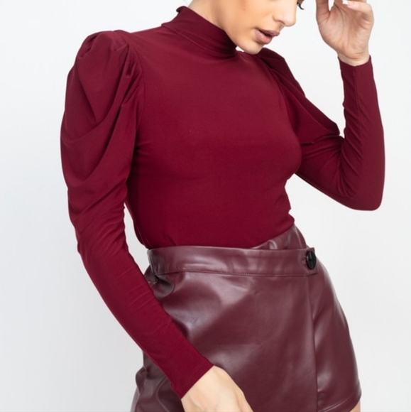 Pleated Mock Neck Top - Picture 4 of 5